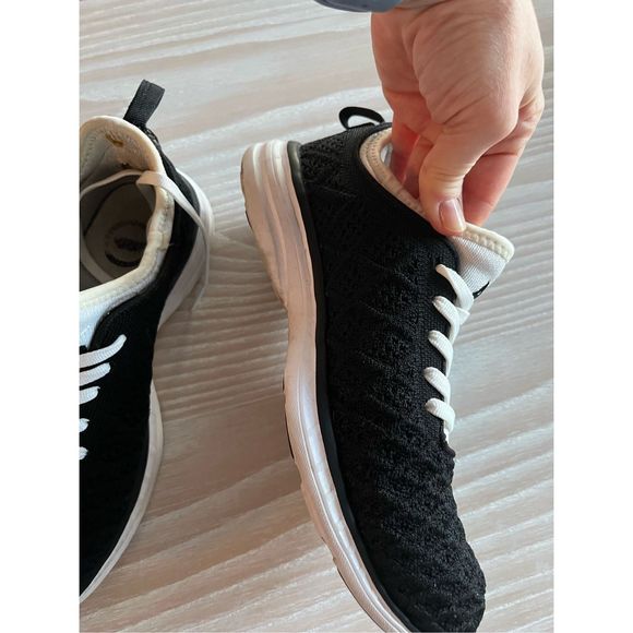 APL TechLoom Phantom mesh sneakers size 6.5 - Picture 16 of 16
